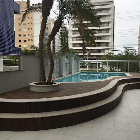 Apto novo há 250 mts da praia Apartamento Governador Celso Ramos Exterior foto