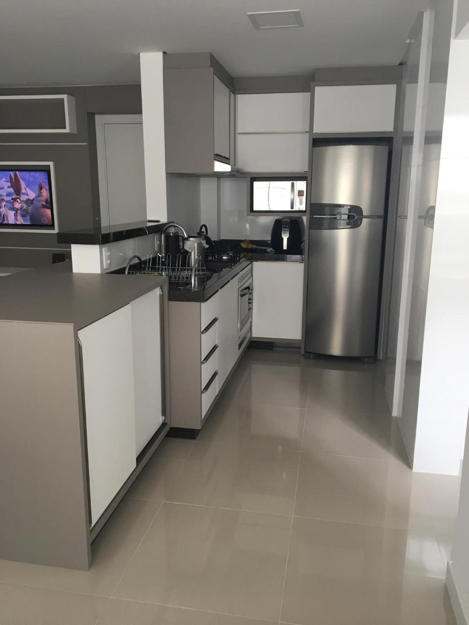 Apto novo há 250 mts da praia Apartamento Governador Celso Ramos Exterior foto