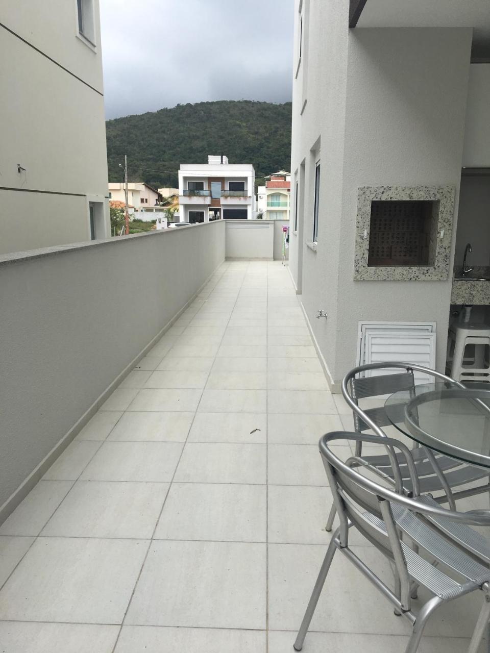 Apto novo há 250 mts da praia Apartamento Governador Celso Ramos Exterior foto