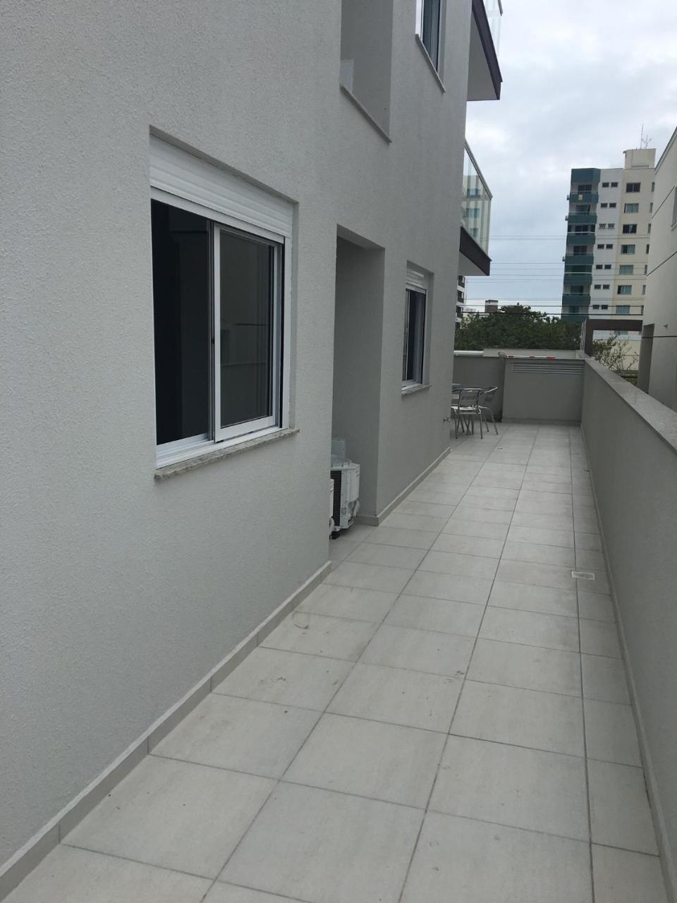 Apto novo há 250 mts da praia Apartamento Governador Celso Ramos Exterior foto