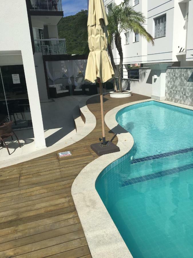 Apto novo há 250 mts da praia Apartamento Governador Celso Ramos Exterior foto